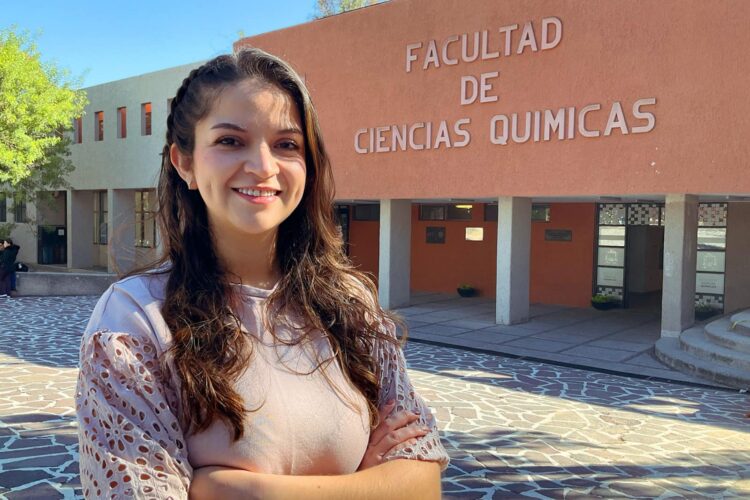 ESTUDIANTE DE LA UASLP DESARROLLA PROYECTO SOBRE LA LIBERACIÓN CONTROLADA DE ANTIBIÓTICOS.