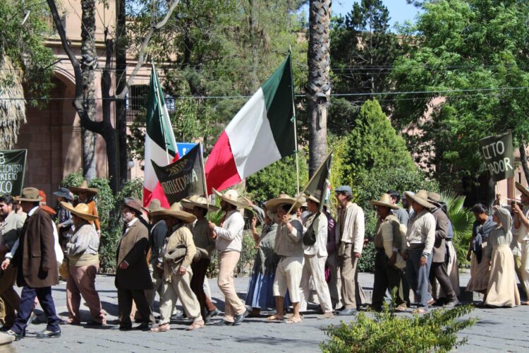 CONTINÚAN LAS GRABACIONES DE “MAL DE AMORES” EN LA CAPITAL POTOSINA, UNA HISTORIA DE PASIÓN Y DESAFÍOS, AMBIENTADA EN EL SIGLO XIX.