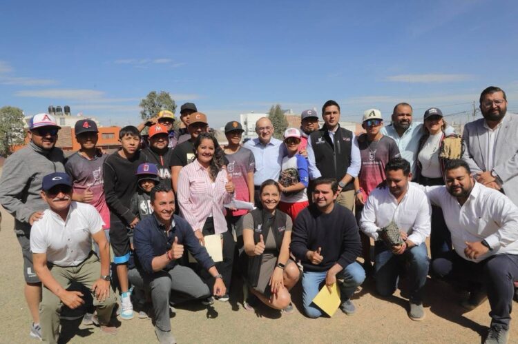 EL ALCALDE ENRIQUE GALINDO APUESTA POR EL DEPORTE INFANTIL CON MEJORAS A LA LIGA PEQUEÑA DE BEISBOL.