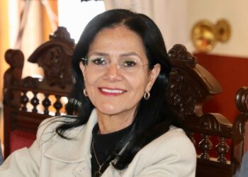 “La participación femenina en la política es una necesidad, no solo una lucha”: Adriana Urbina