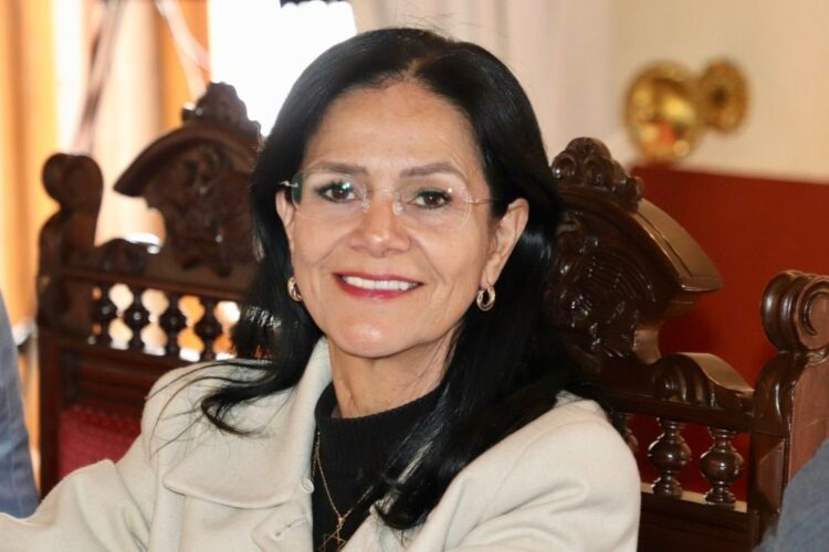 “La participación femenina en la política es una necesidad, no solo una lucha”: Adriana Urbina