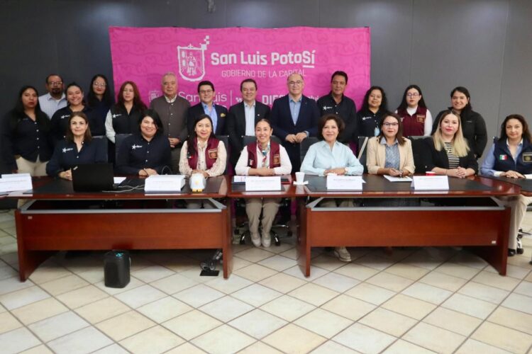 ORGANIZACIÓN PANAMERICANA DE LA SALUD RECONOCE AL GOBIERNO DE LA CAPITAL COMO PIONERO EN FORTALECIMIENTO FAMILIAR.