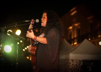 FRENTE A FRENTE DE GUITARRAS DE CHILE Y MÉXICO EN EL MARCO DE CAPITAL AMERICANA DE LA CULTURA.