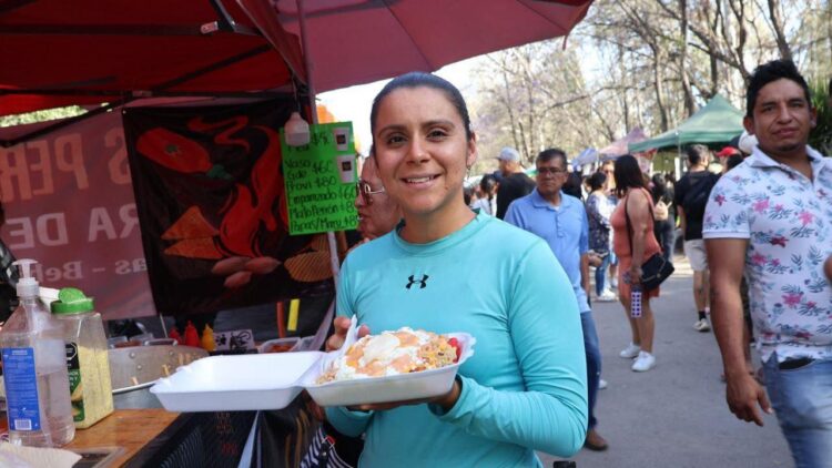 MÁS DE 20 TONELADAS DE MAÍZ TRANSFORMADAS EN ANTOJOS DISFRUTARON LOS ASISTENTES A LA FERIA DEL ELOTE.