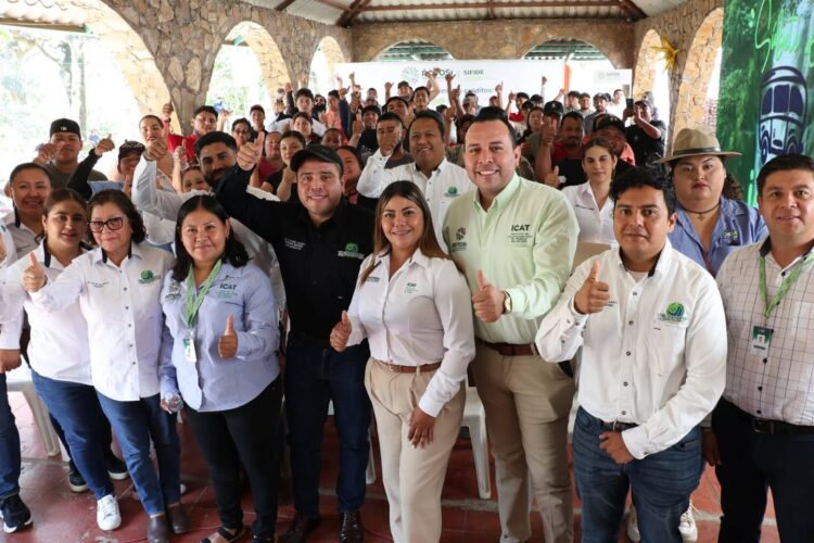 CAPACITACIÓN A PRESTADORES DE SERVICIOS TURÍSTICOS EN LA HUASTECA.