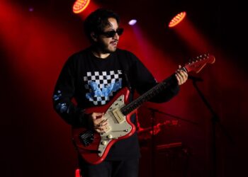 LITTLE JESUS ENCIENDE LA PLAZA DE ARANZAZÚ CON SU INDIE ROCK.