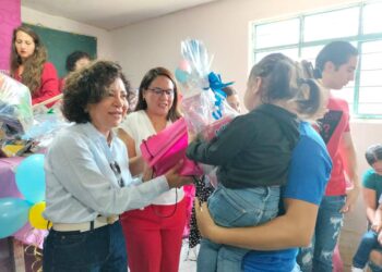 INFANCIAS DE LA PILA RECIBEN MÁS DE 250 JUGUETES.