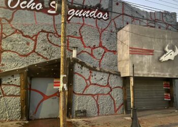 CLAUSURAN BAR “8 SEGUNDOS” TRAS RIÑA NOCTURNA EN LA CAPITAL.