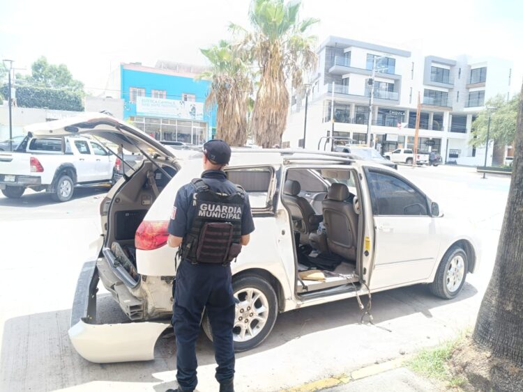 FRUSTRAN ROBO EN COLINAS DEL PARQUE.