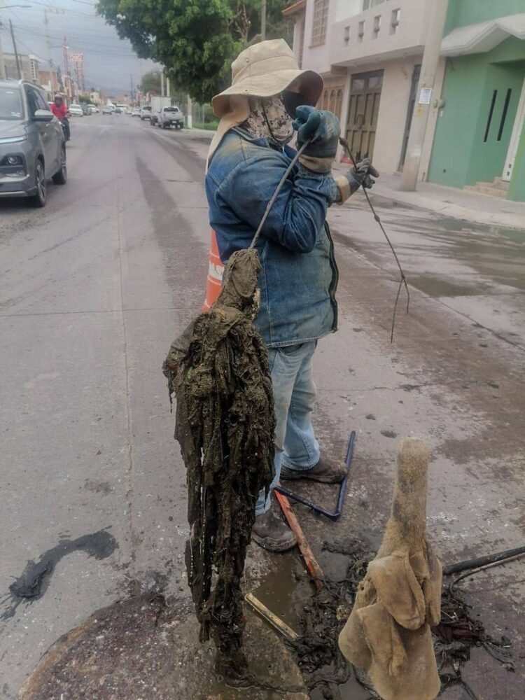 INTERAPAS REFUERZA LIMPIEZA DE DRENAJE ANTE TEMPORADA DE LLUVIAS.