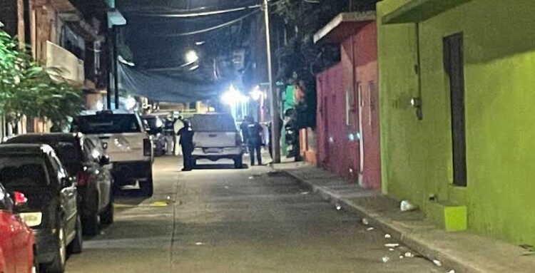 ATAQUE ARMADO DEJA 12 MUERTOS EN FIESTA DE IRAPUATO.