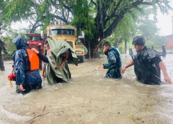 GUARDIA CIVIL ESTATAL BRINDA APOYO HUMANITARIO ANTE EL PASO DEL HURACÁN “ERICK” EN LA HUASTECA.