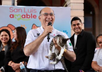 DOMINGO DE PILAS DA VIDA AL CENTRO HISTÓRICO CON ADOPCIONES Y REFORESTACIÓN.