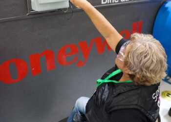 CONSTRUYEN UNA CIUDAD SIN BARRERAS PARA PERSONAS CON DISCAPACIDAD.