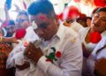 ALCALDE DE OAXACA SE UNE EN MATRIMONIO SIMBÓLICO CON UN CAIMÁN EN RITUAL ANCESTRAL.