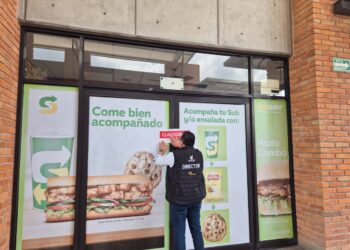 CLAUSURAN NEGOCIOS EN PLAZA WTC DE LA PILA POR FALTA DE LICENCIA.