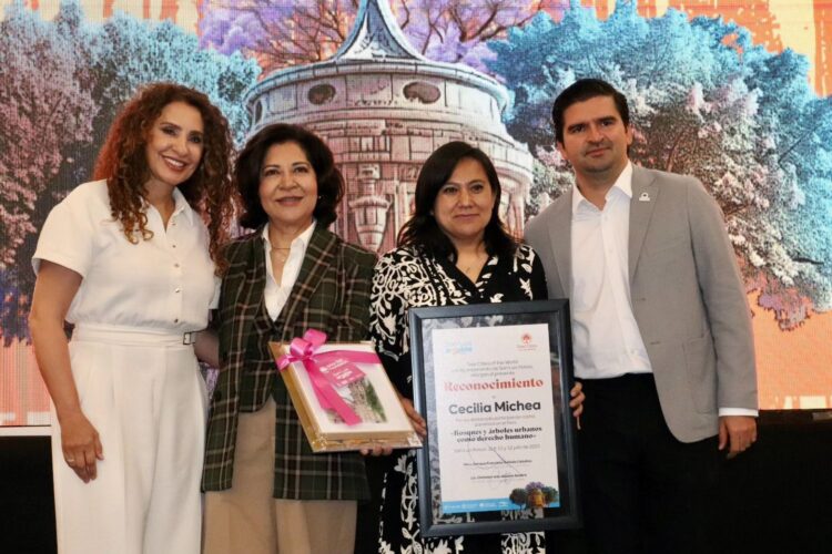 CECILIA MICHEA DESTACA LIDERAZGO AMBIENTAL.