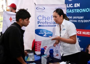 TODO UN ÉXITO LA FERIA UNIVERSITARIA 2025 “PREPARANDO TU FUTURO”.