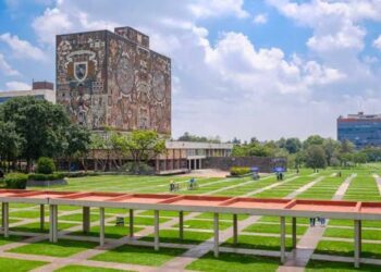 DOS ESTUDIANTES HACEN HISTORIA CON PUNTAJE PERFECTO EN LA UNAM.