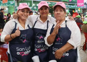 MILES DE POTOSINOS DISFRUTAN MUESTRA GASTRONÓMICA EN LA FENAPO 2025.