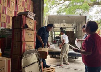 AVANZA ENTREGA DE LIBROS DE TEXTO EN SAN LUIS.