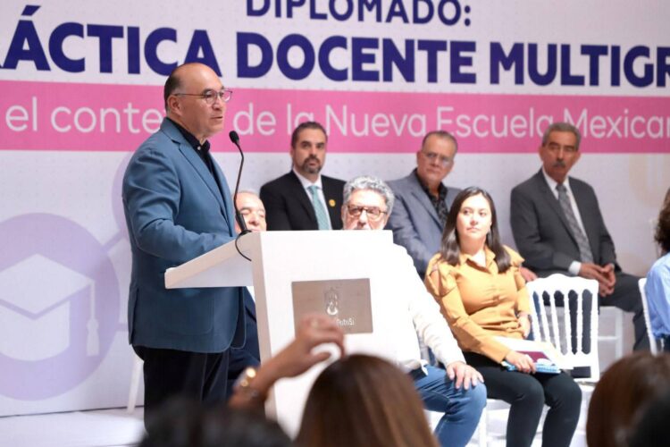 MAESTROS POTOSINOS RECIBEN NUEVO DIPLOMADO PARA ELEVAR LA EDUCACIÓN.