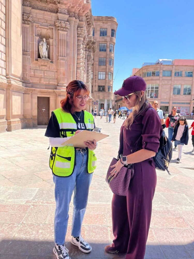 EL ABRAZO QUE SALVÓ UNA VIDA EN IZTAPALAPA.