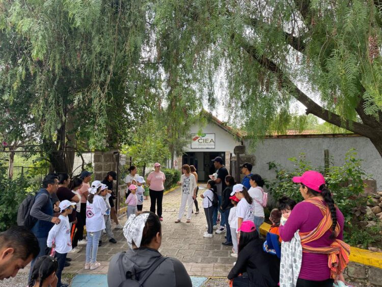 NIÑAS Y NIÑOS DEL ESCUADRÓN DE BIENESTAR INFANTIL SIEMBRAN FUTURO VERDE EN SAN LUIS CAPITAL.