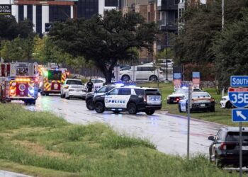 MEXICANO RESULTA GRAVEMENTE HERIDO EN TIROTEO CONTRA OFICINAS DE ICE EN DALLAS.