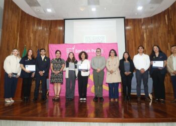 DIF MUNICIPAL LLEVA PLÁTICA DE PREVENCIÓN DEL SUICIDIO A ESTUDIANTES DE LA UASLP.