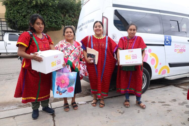 DIF ENTREGA KITS NUTRICIONALES A COMUNIDADES INDÍGENAS.