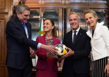 CLAUDIA SHEINBAUM RECIBE EN PALACIO NACIONAL AL PRIMER MINISTRO DE CANADÁ.