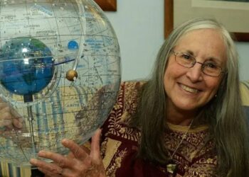 ADIÓS A UNA LUZ DEL UNIVERSO, MUERE JULIETA FIERRO, PIONERA DE LA DIVULGACIÓN CIENTÍFICA EN MÉXICO.
