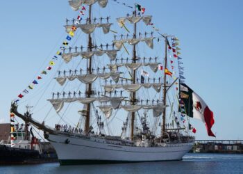BUQUE ESCUELA “CUAUHTÉMOC” REGRESA A NUEVA YORK TRAS PRUEBAS EN EL MAR.
