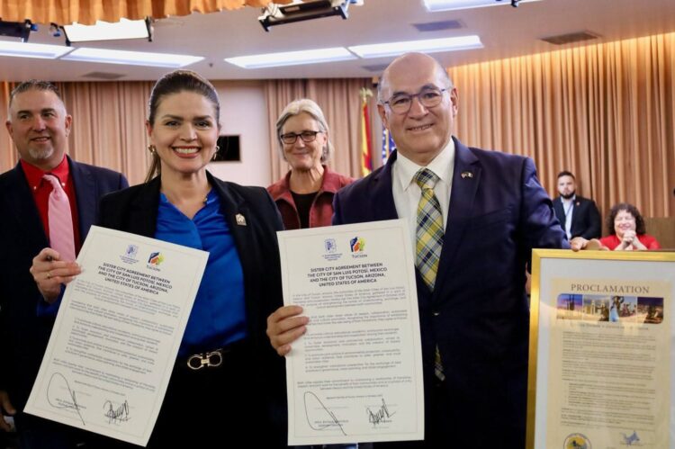 GUARDIA CIVIL ESTATAL DECOMISA MÁS DE MIL CAJAS CON BEBIDAS ALCOHÓLICAS Y VEHICULOS CON REPORTE DE ROBO.