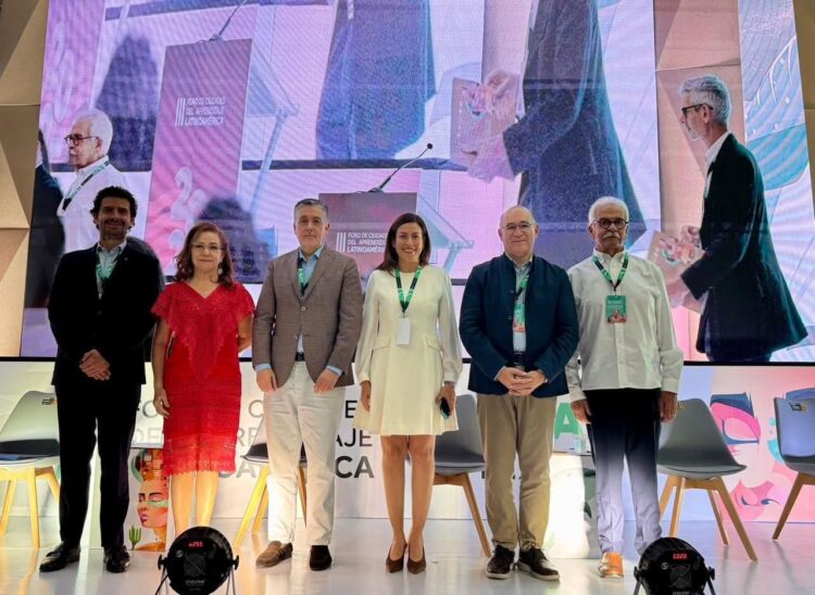 PARTICIPA ALCALDE ENRIQUE GALINDO, EN FORO “CIUDADES DEL APRENDIZAJE” EN BAJA CALIFORNIA.