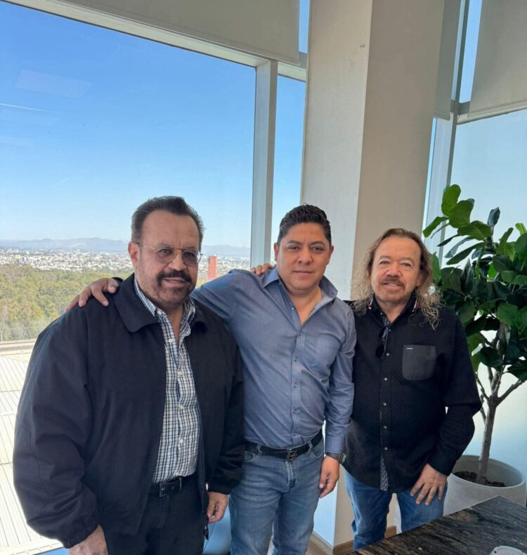 ENTREGAN 150 DICTÁMENES DE PROTECCIÓN CIVIL PARA FORTALECER LA SEGURIDAD Y TRANSPARENCIA EN LA CAPITAL.