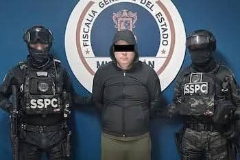 RETIRO MASIVO DE MÁS DE 400 PENDONES NO AUTORIZADOS EN EL PONIENTE DE LA CAPITAL.