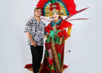 FATIMA BOSCH BRILLA CON UN TRAJE DISEÑADO POR EL POTOSINO FERNANDO ORTIZ