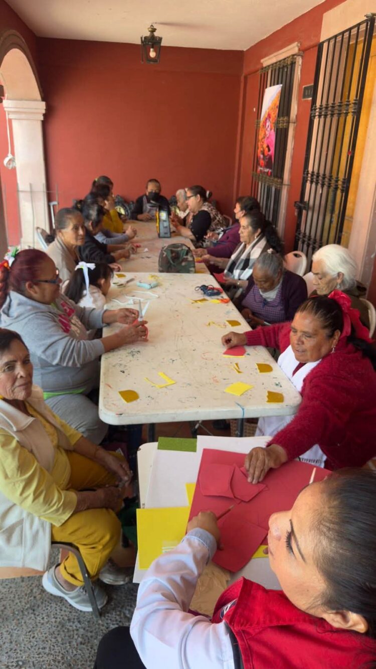 TALLER NAVIDEÑO FOMENTA CREATIVIDAD Y CONVIVENCIA EN LA DELEGACIÓN LA PILA.