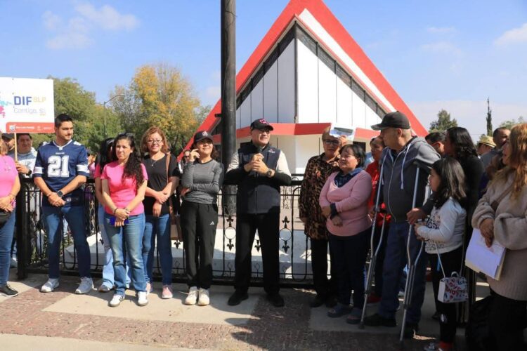 TALLER NAVIDEÑO FOMENTA CREATIVIDAD Y CONVIVENCIA EN LA DELEGACIÓN LA PILA.