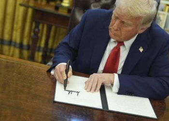 CIERRE VIAL Y OPERATIVO DE EMERGENCIA EN LA ZONA CENTRO POR INCENDIO.