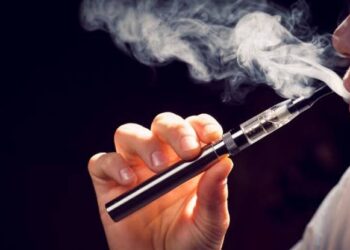 DIPUTADOS APRUEBAN PROHIBICIÓN TOTAL DE VAPEADORES Y ELEVA PENAS POR SU COMERCIALIZACIÓN EN TODO EL PAÍS
