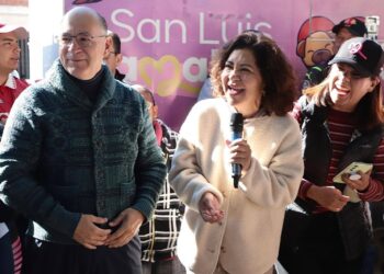 BAD BUNNY RINDE HOMENAJE AL CONTINENTE AMERICANO EN EL MEDIO TIEMPO DEL SUPER BOWL 2026.