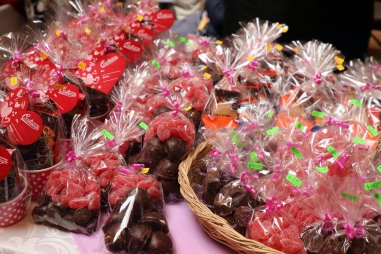 HOY SE CELEBRA EL DÍA DEL ABRAZO.