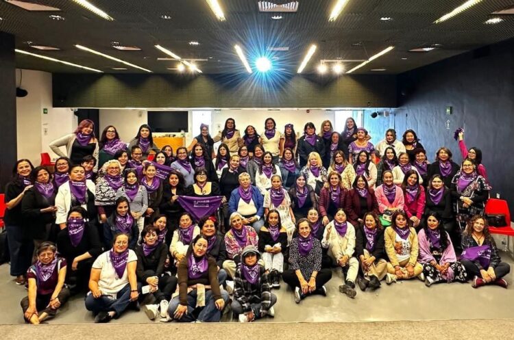 HOY SE CELEBRA EL DÍA DEL ABRAZO.