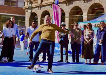 ALCALDE GALINDO ARRANCA TORNEO NACIONAL DE FUTBOL “DE LA CALLE A LA CANCHA” QUE REUNE A 31 ENTIDADES DEL PAÍS.