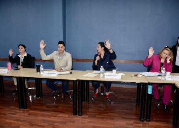 TRABAJOS NOCTURNOS PARA MEJORAR LOS ALREDEDORES DE LA IGLESIA DEL SAUCITO.