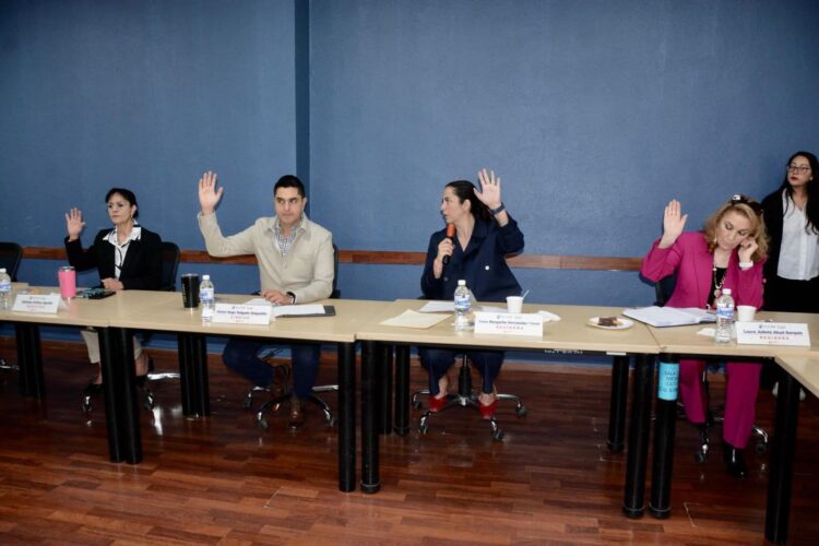 TRABAJOS NOCTURNOS PARA MEJORAR LOS ALREDEDORES DE LA IGLESIA DEL SAUCITO.