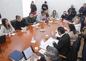 FAMILIAS POTOSINAS DUSFRUTARON DE FUNCIÓN DE CINE EN DELEGACIÓN DE LA PILA.